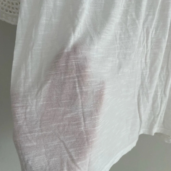 Embroidered White Feminine Eyelet Scalloped Edge T-Shirt Size M - Picture 8 of 13